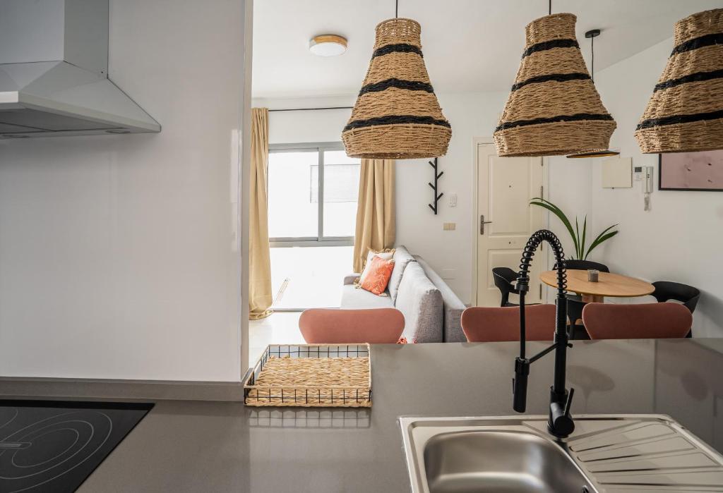 Posezení v ubytování Stay U-nique Apartment Plaza del Patrocinio
