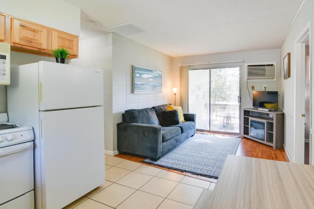 Kimberling City Home Boat Slip and Lakefront Bliss!, Kimberling City