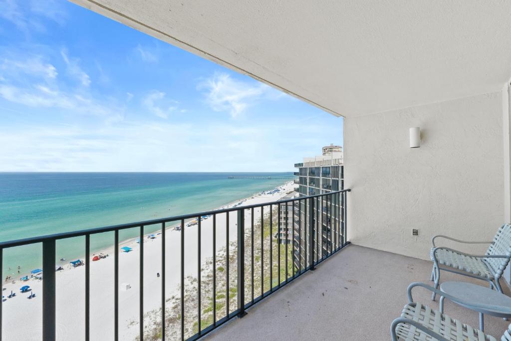 Edgewater Beach Resort by Panhandle Getaways - Apartment With Sea View