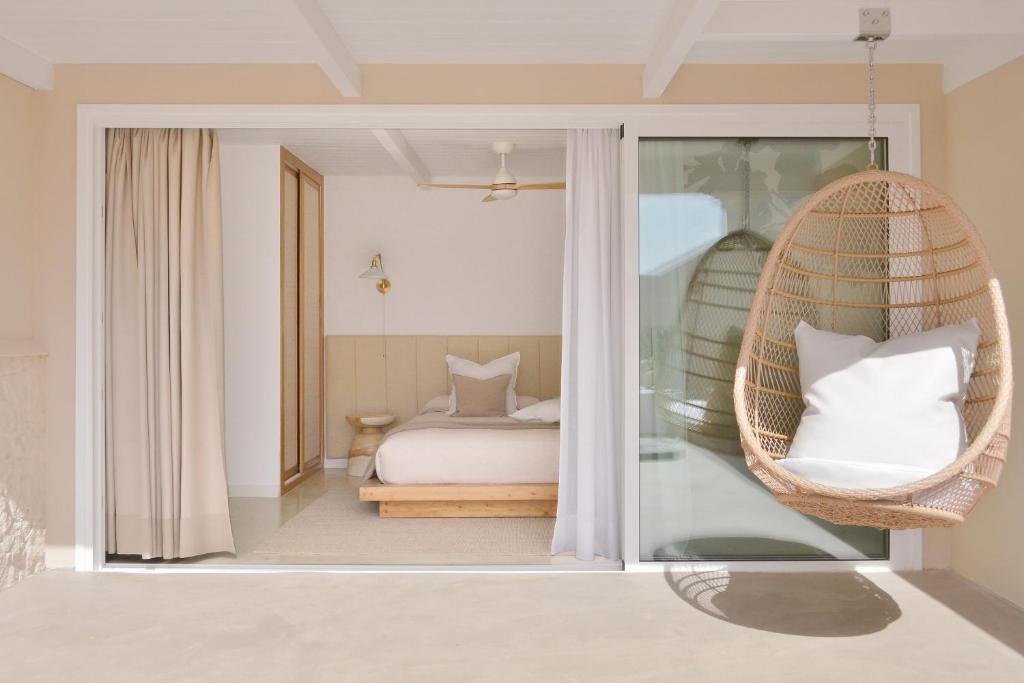 MareTerra - Designer Villa & Peaceful Retreat- Pool- BBQ-Beach at 10 minutes