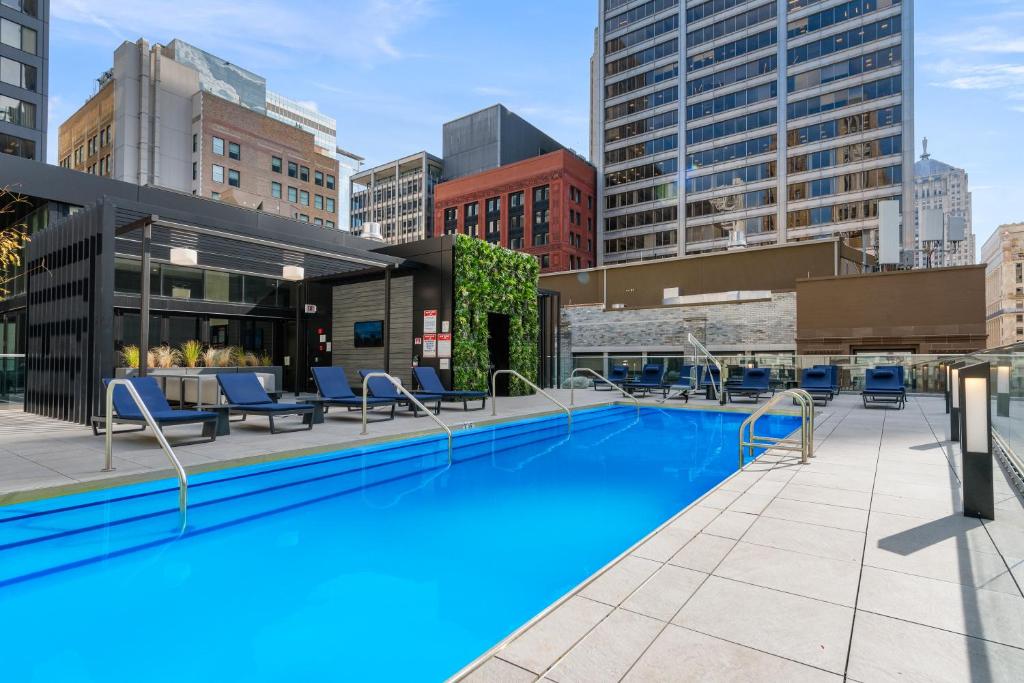 Luxury Apartments Downtown Chicago Looking For Luxury Apartments With