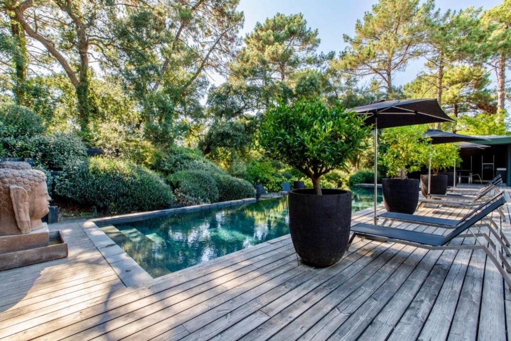 Zahrada ubytování Villa AMANJANGO SEIGNOSSE-HOSSEGOR