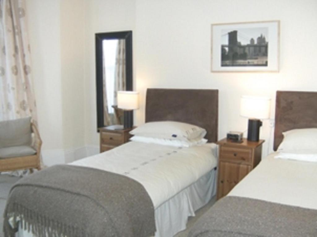 The Caraneal - Chambre Lits Jumeaux Avec Vue Sur Ville