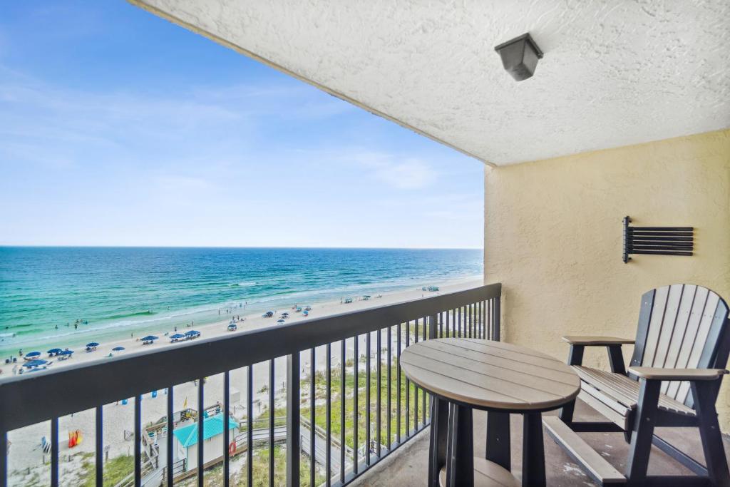 Sundestin Beach Resort - Apartment With Sea View
