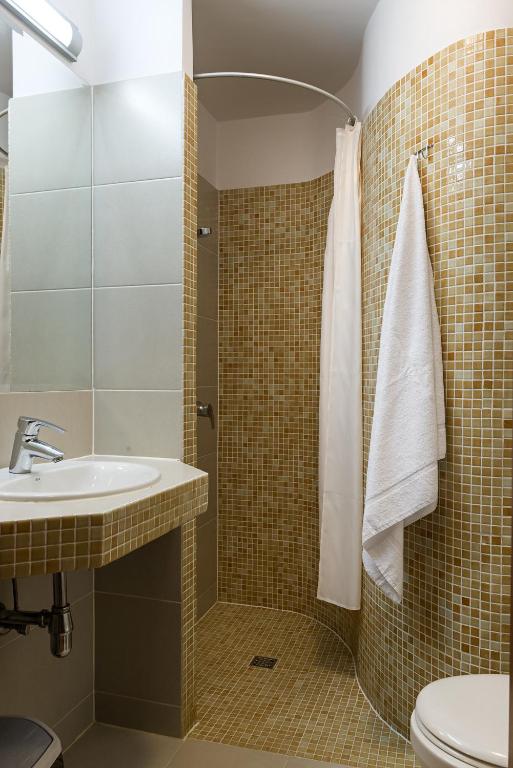 Hotel Trojan - Twin Room With Easter Package
