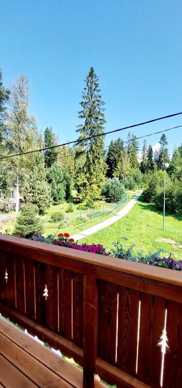 Zahrada ubytování Apartmány Ema a Ela