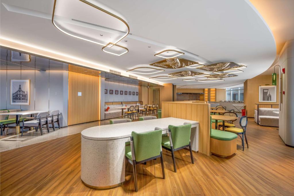 Posezení v ubytování Hilton Garden Inn Shanghai Lujiazui
