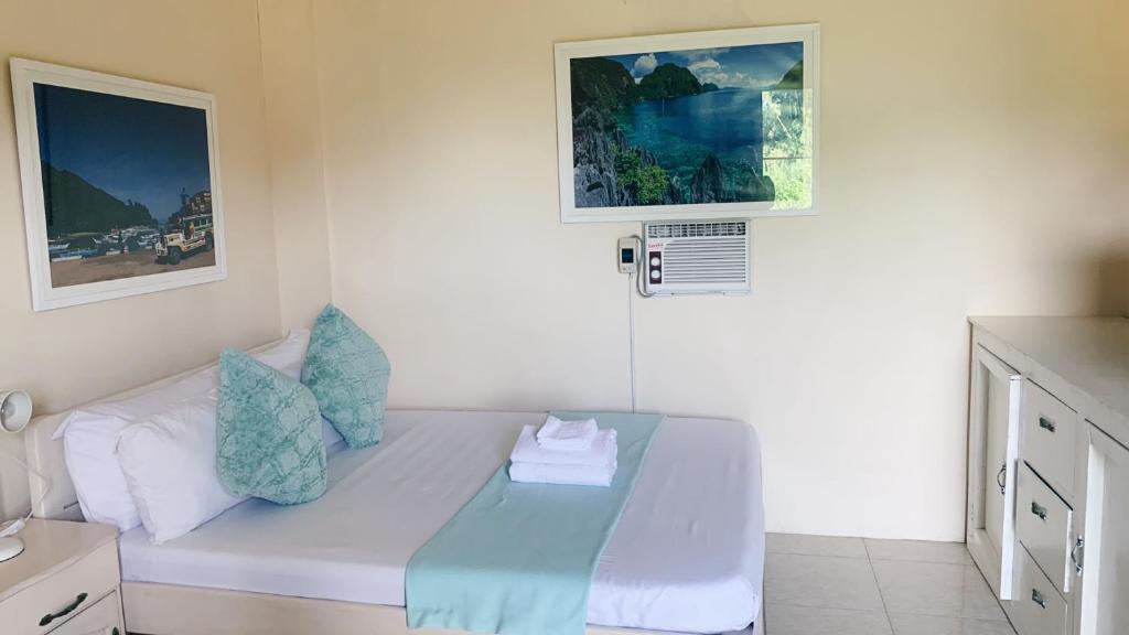 Postel nebo postele na pokoji v ubytování Home in Taytay