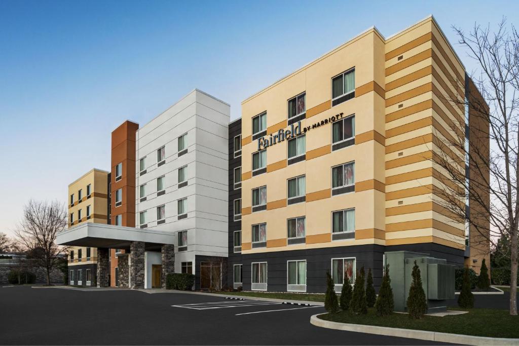 une représentation de l'avant d'un hôtel dans l'établissement Fairfield Inn & Suites by Marriott Hershey Chocolate Avenue, à Hershey