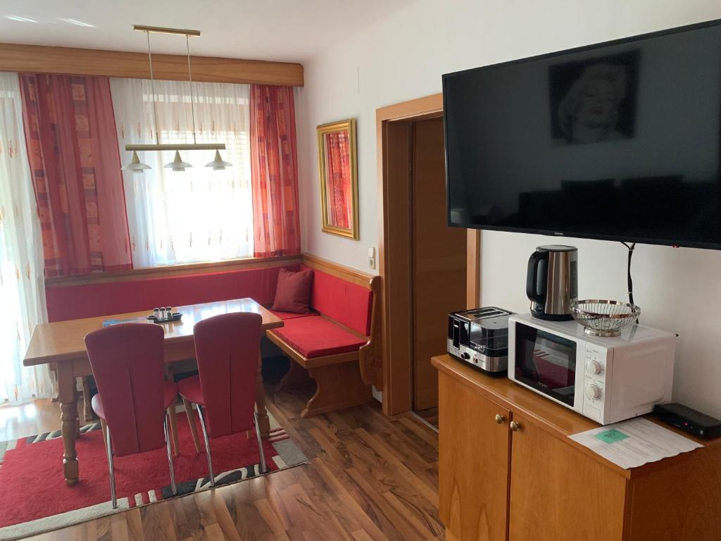 Kuchyň nebo kuchyňský kout v ubytování enJoy Appartements