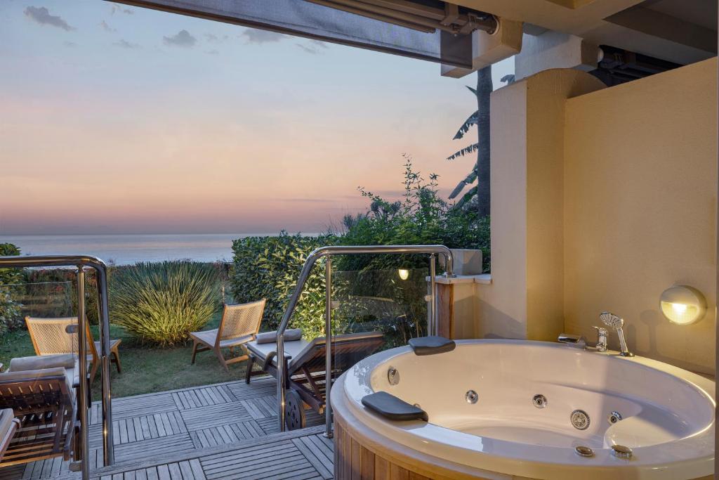 Melas Resort Hotel - 14