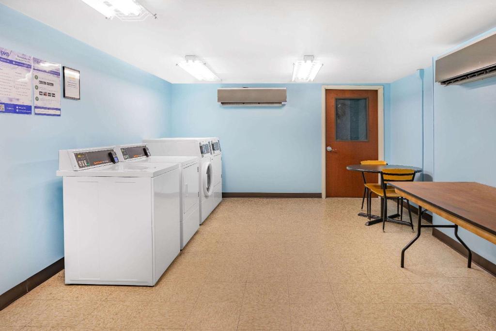 Fotografie z fotogalerie ubytování Super 8 by Wyndham Mount Laurel v destinaci Mount Laurel
