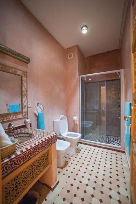 Vannituba majutusasutuses Riad Dar Saidi