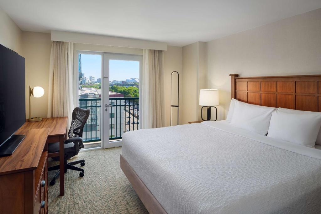 Homewood Suites Atlanta Midtown - One-Bedroom King Suite