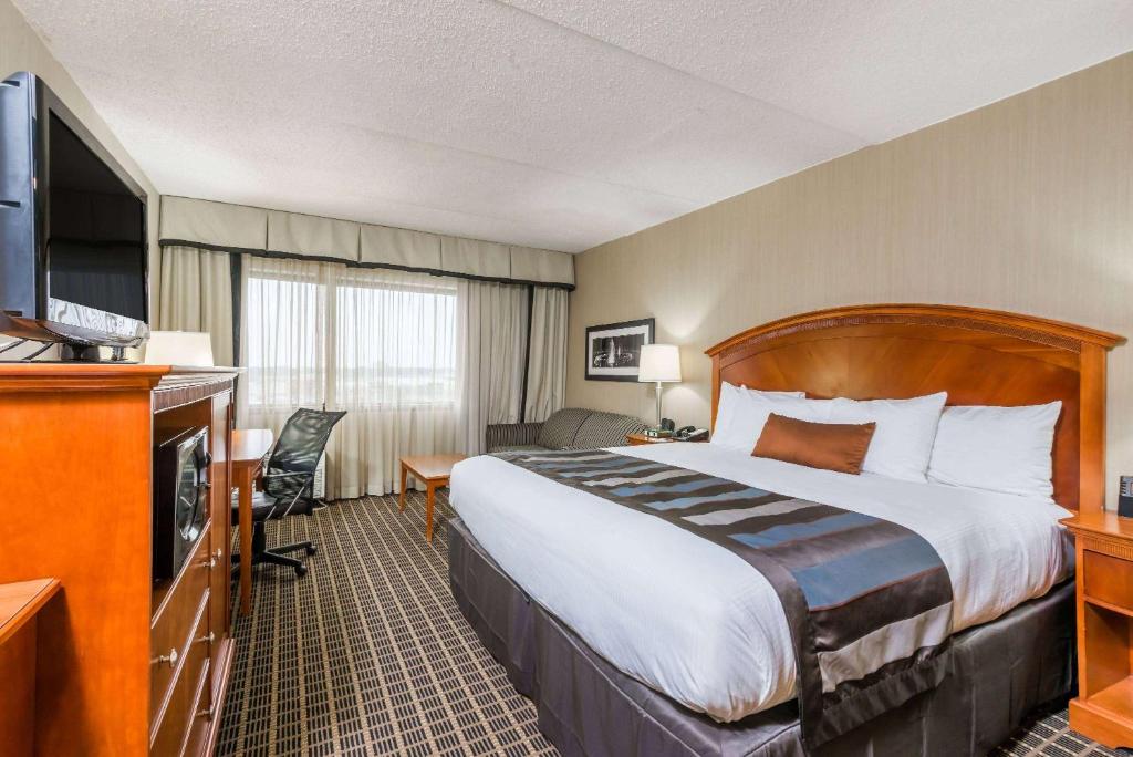 Wingate by Wyndham Springfield photo