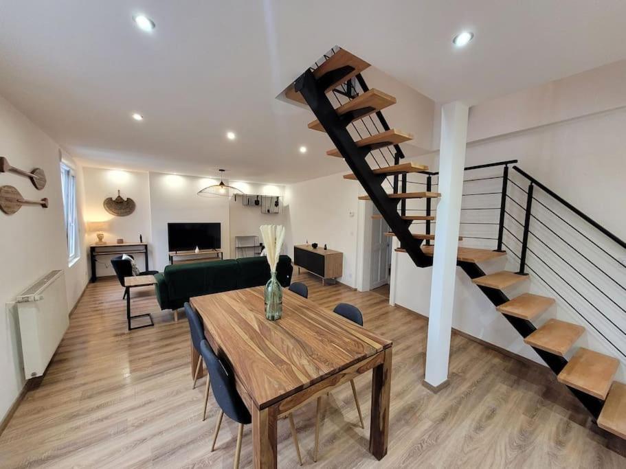 TV a/nebo společenská místnost v ubytování Splendide Duplex