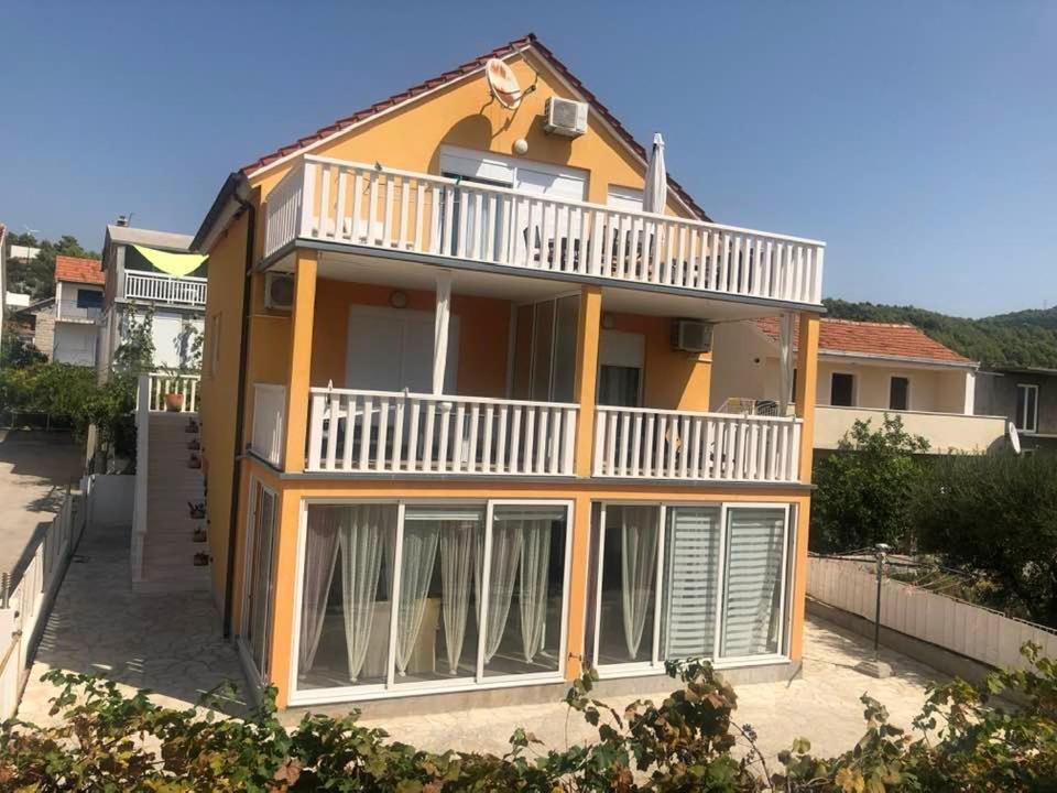 Villa Mirco - Estudio De Apartamento Con Vista Al Mar