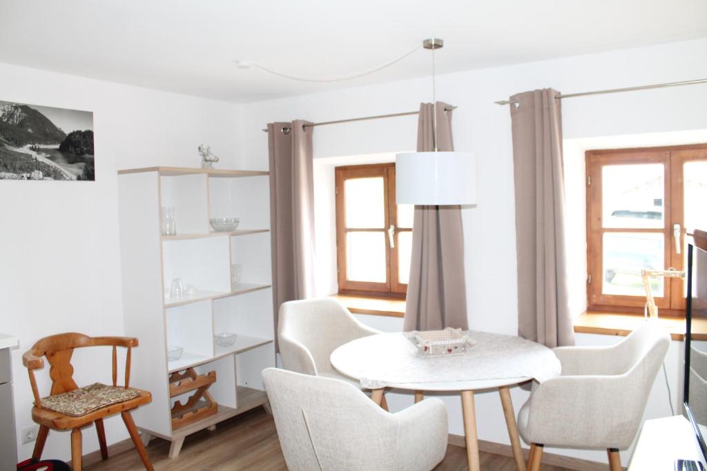 Kuchyň nebo kuchyňský kout v ubytování Winklmoos Sonnenalm