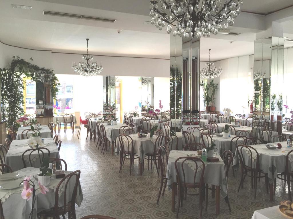 Restaurace v ubytování Hotel Villa Verde