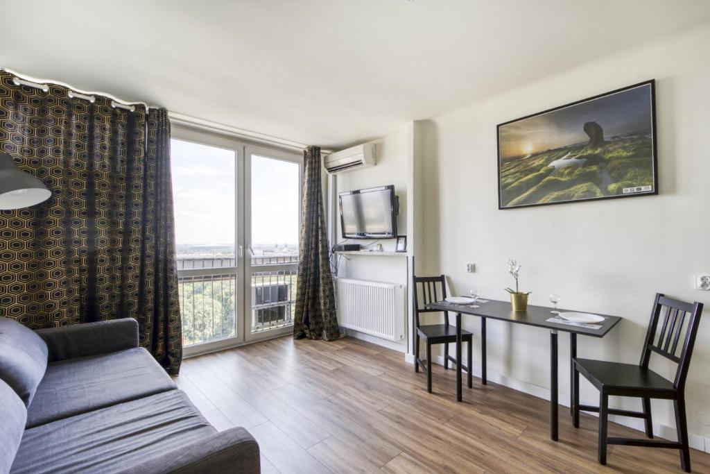 Posedenie v ubytovaní Labo Apartment Ogród Saski