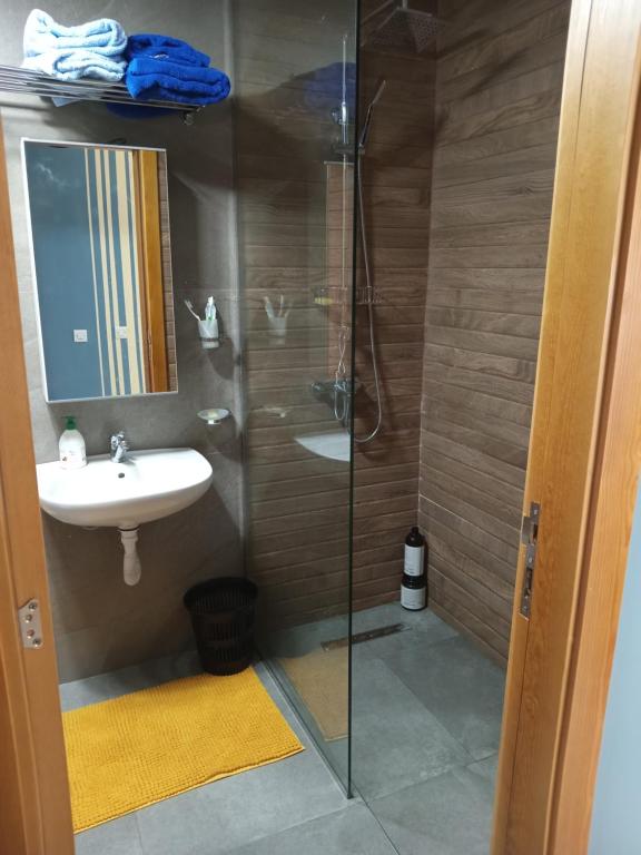 Koupelna v ubytování Appartement bien équipé à 5 min de la plage, TOUT INCLU!