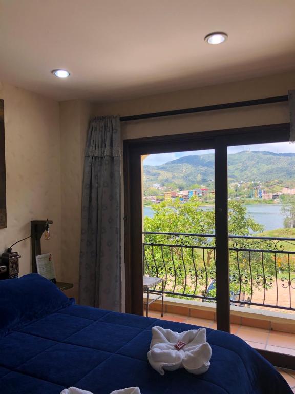 Příroda nedaleko hostelu