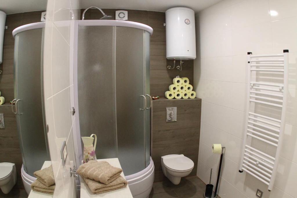 Koupelna v ubytování Studio Apartments Mirakul