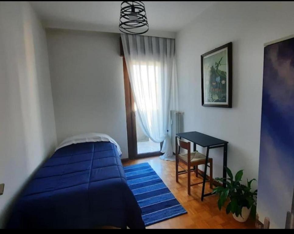 Fotografie z fotogalerie ubytování Verdisuite - Trento centro - Parcheggio privato gratuito v destinaci Trento