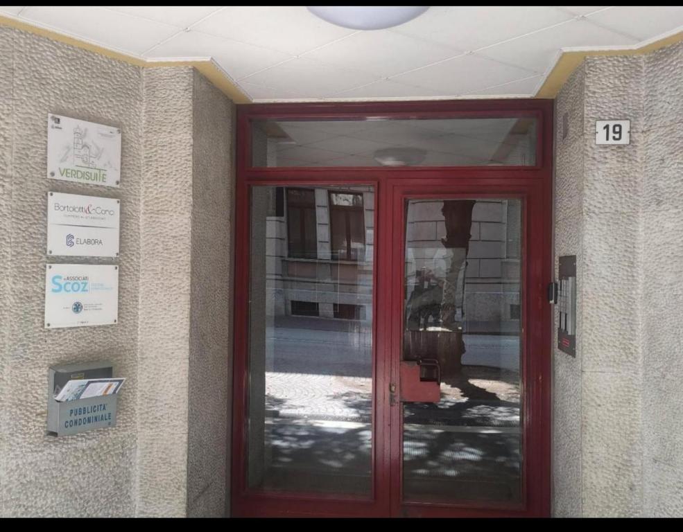 Fotografie z fotogalerie ubytování Verdisuite - Trento centro - Parcheggio privato gratuito v destinaci Trento
