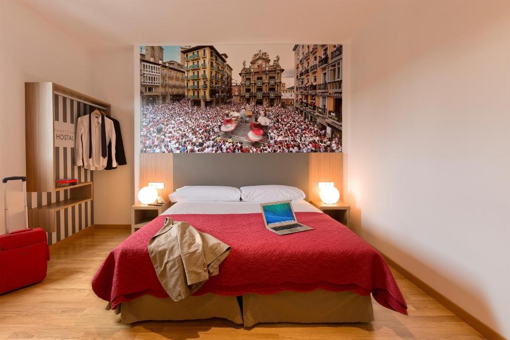 reservar hotel en Pamplona