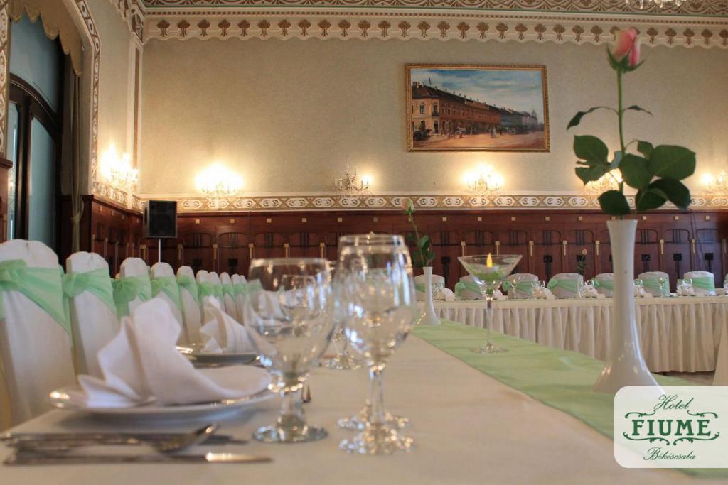 Restauracja lub miejsce do jedzenia w obiekcie Fiume Hotel