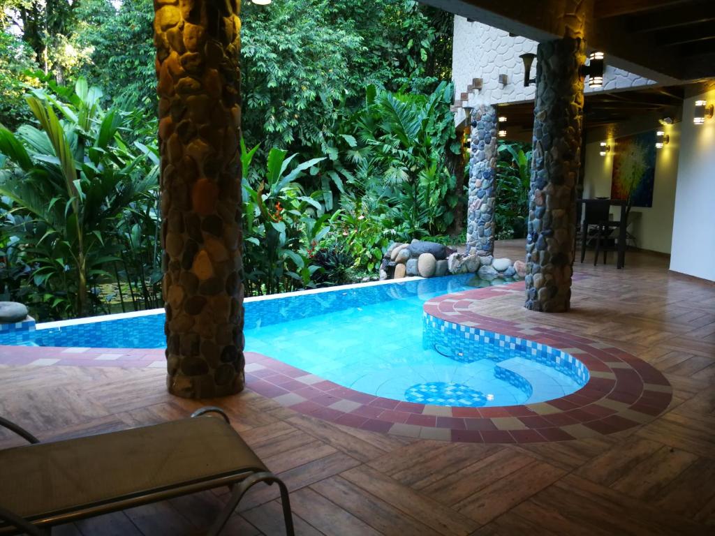 Bazén v ubytování Arahuana Jungle Resort & Spa nebo v jeho okolí