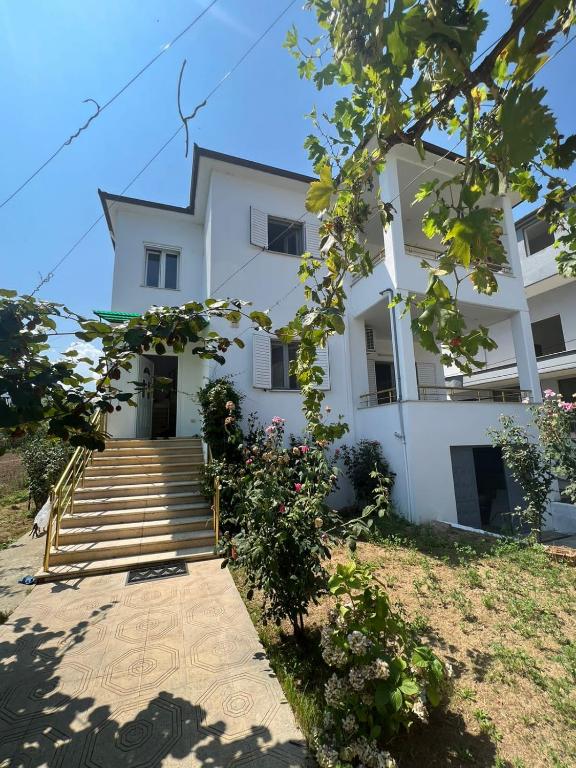Anushe's apartament - Image 6