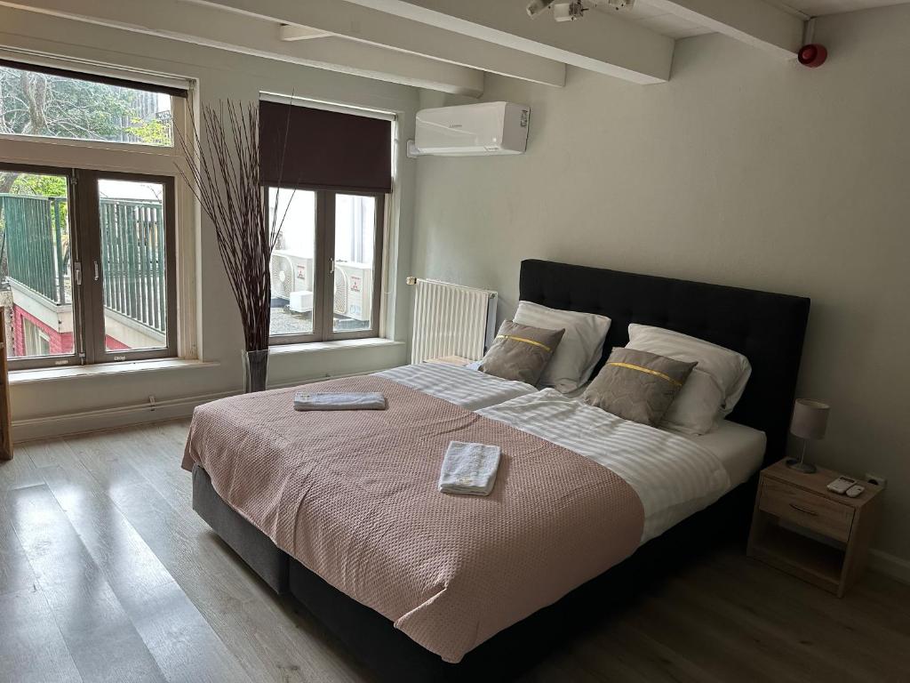 De Bronzen Koets - Deluxe Double Room