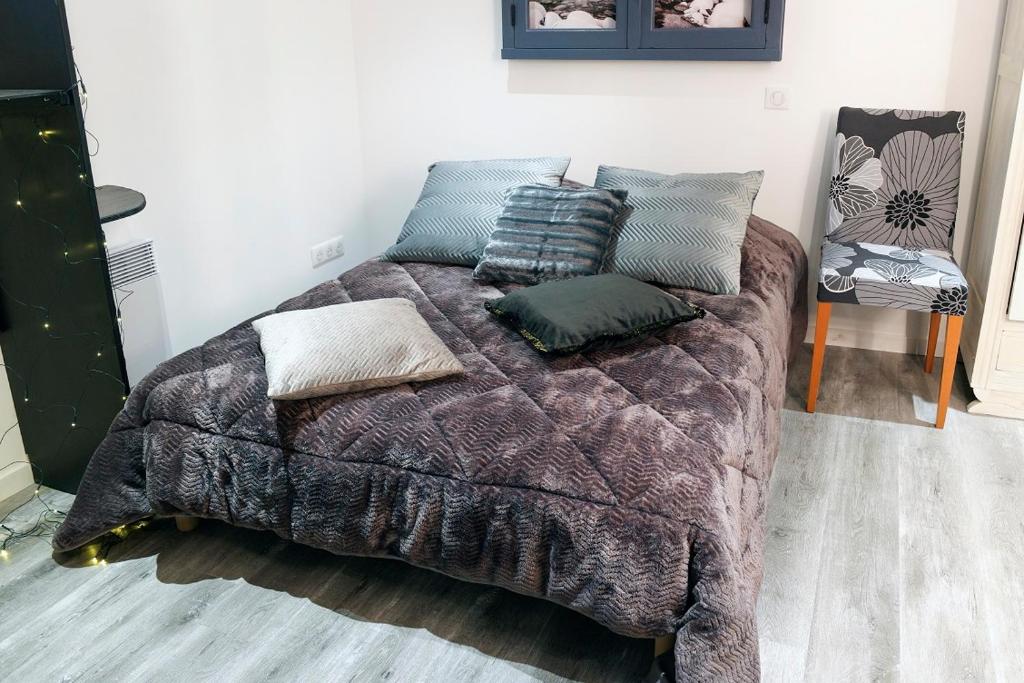 Posteľ alebo postele v izbe v ubytovaní Pamiers gare - 2 Appartements à louer ou Chambre parentale indépendante