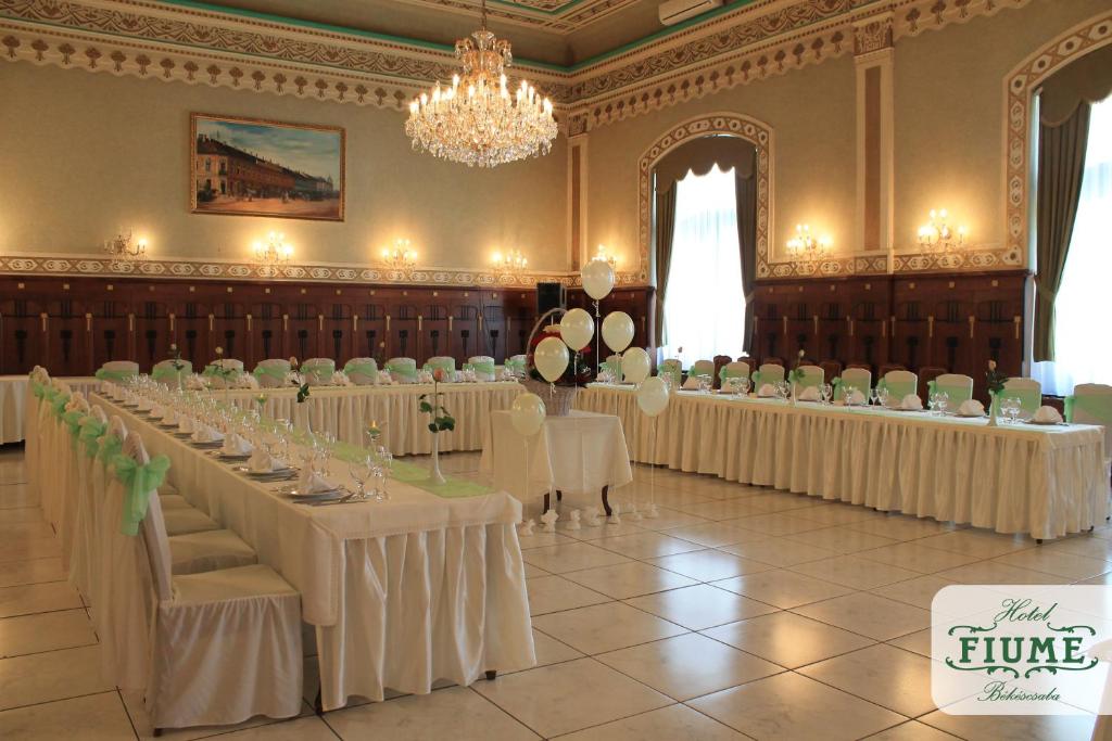 Zaplecze biznesowe lub konferencyjne w obiekcie Fiume Hotel