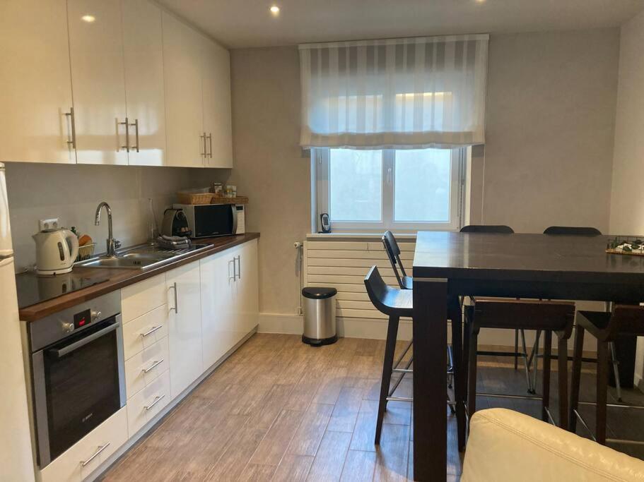 Η κουζίνα ή μικρή κουζίνα στο Appartement élégant idéal pour 2 personnes