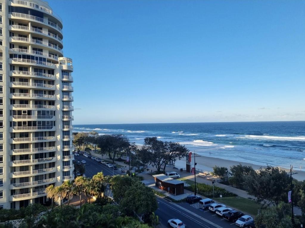 Beachfront Studio, Gold Coast (updated prices 2024)