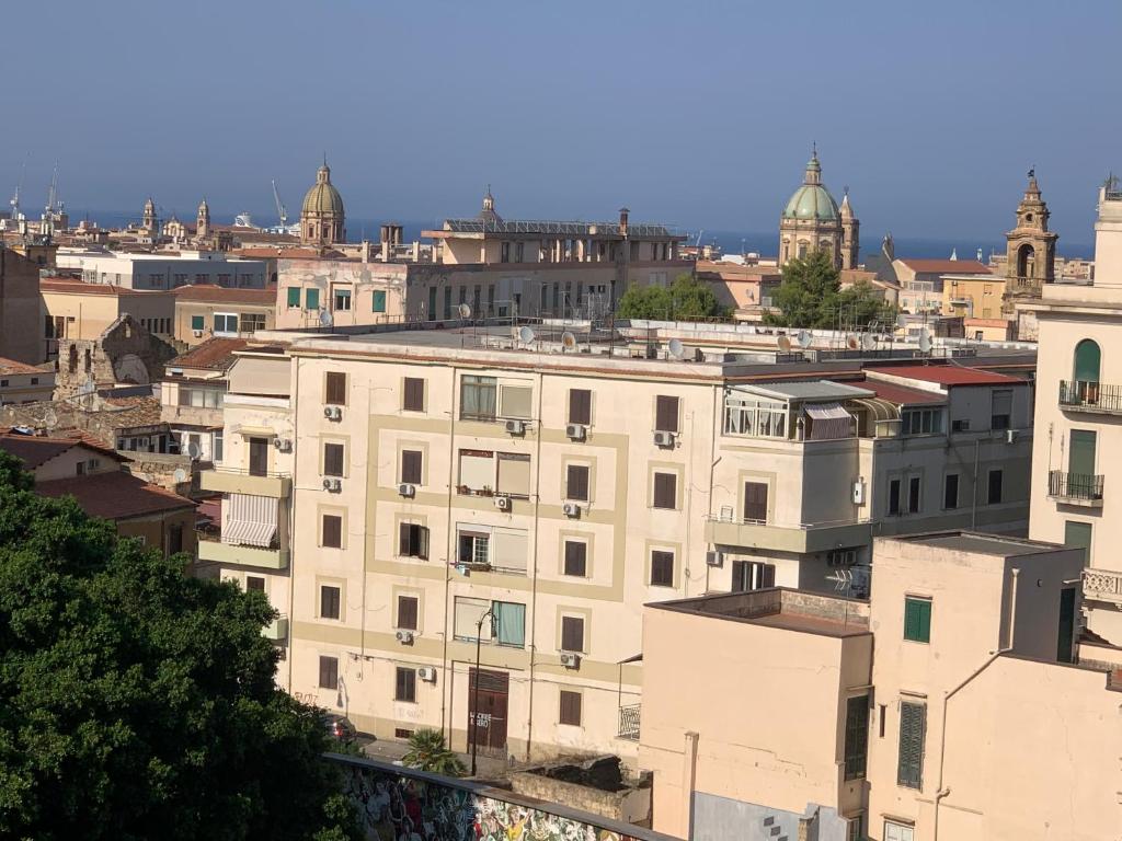 Výhľad na mesto Palermo alebo výhľad na mesto priamo z apartmánu