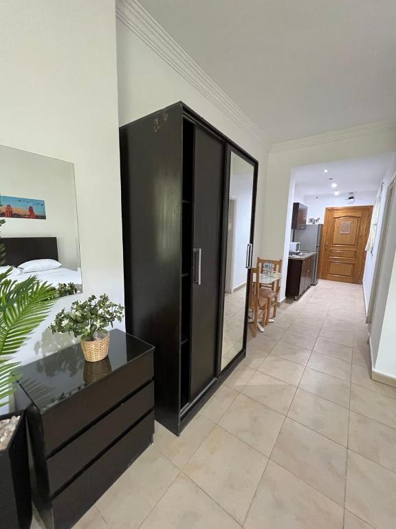 Lilly Apartments - 10