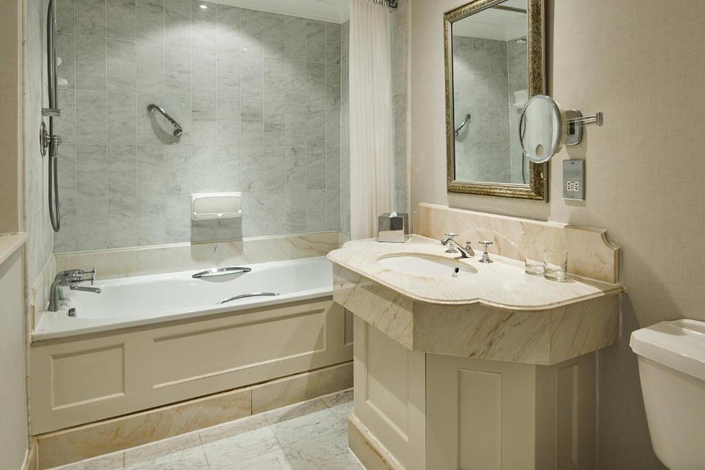 Hanbury Manor Marriott Hotel & Country Club - Chambre Double De Luxe