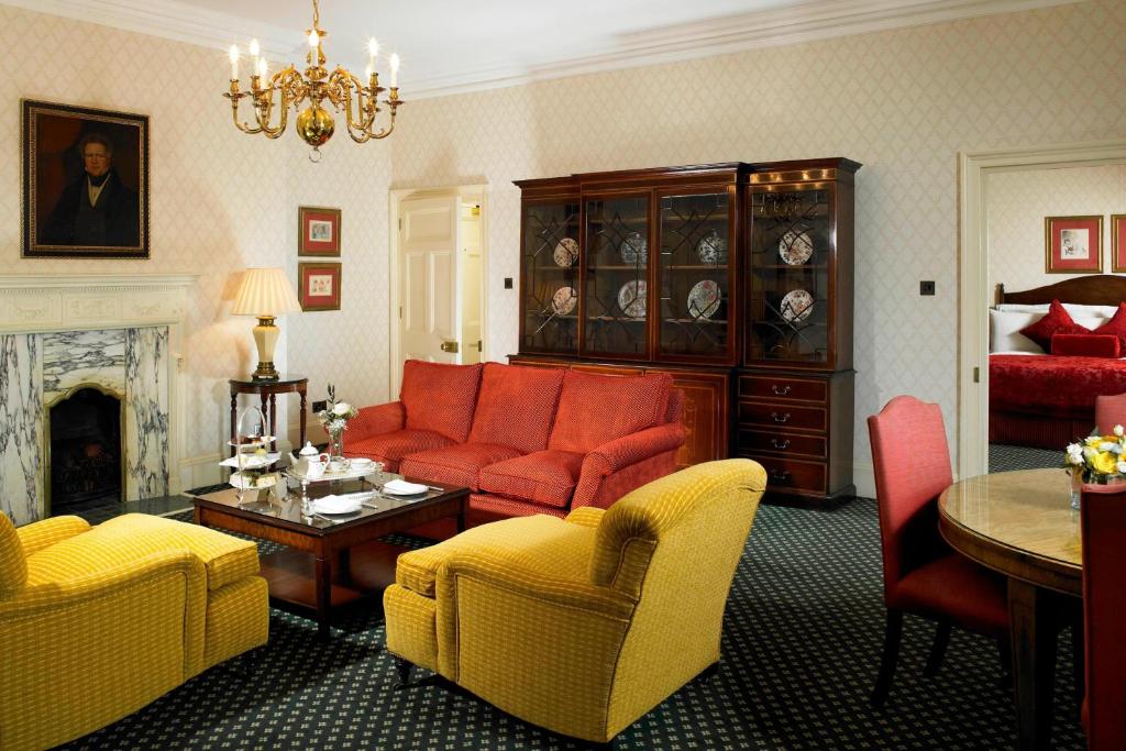 Hanbury Manor Marriott Hotel & Country Club - 