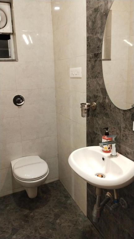 Koupelna v ubytování Restr Inn
