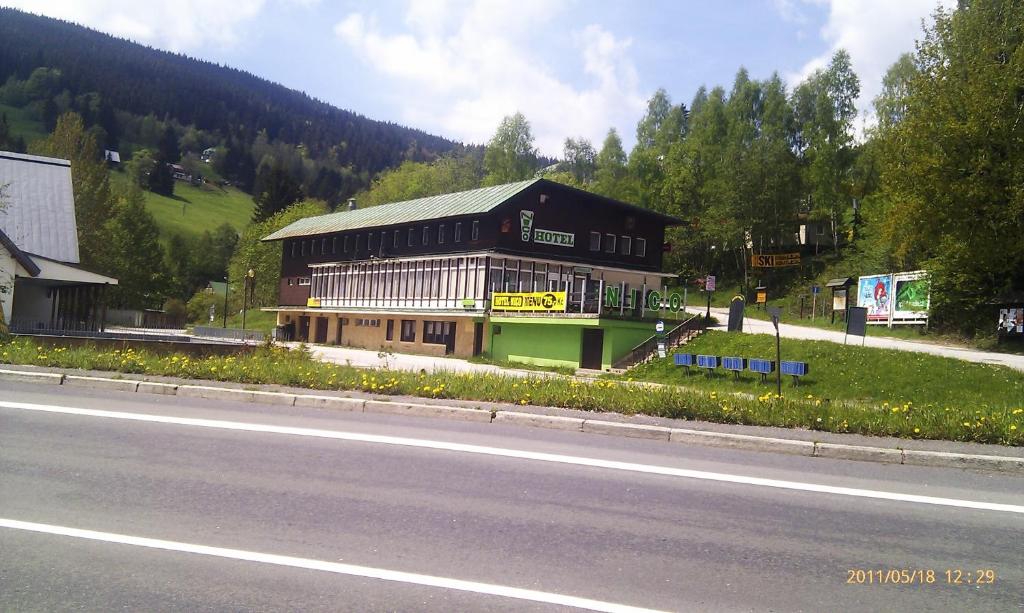 Hotel Nico - Resim 9