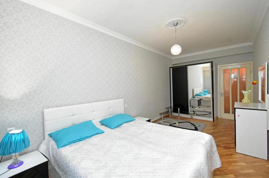 2 Bedroom Apartment in Yerevan on Vardanants Streetn, Yerevan (updated