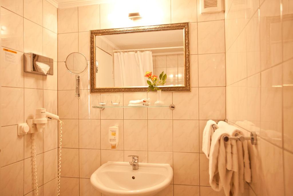 Safestay Berlin Kurfurstendamm - Resim 38