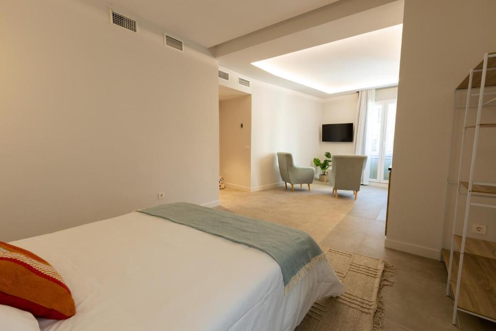 Diana Suites 23 - 14