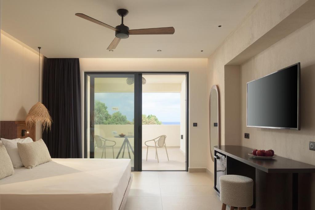 Fodele Beach Water Park Resort - 
