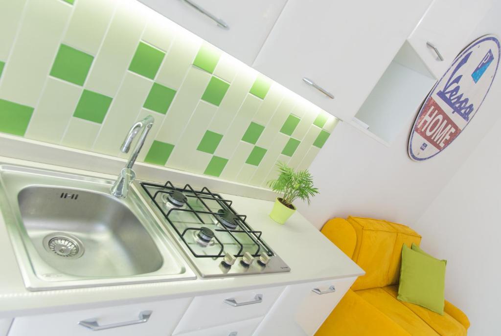 A kitchen or kitchenette at Casa Pisacane