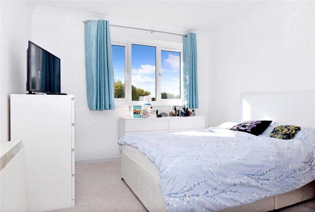 Cosy Berkshire Apartments, Shaw (updated prices 2024)